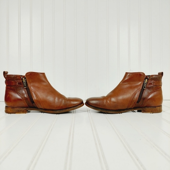 UGG Brown Leather Slip On Buckle Detail Side Zipper Ankle Riding Booties I205 - Picture 7 of 13